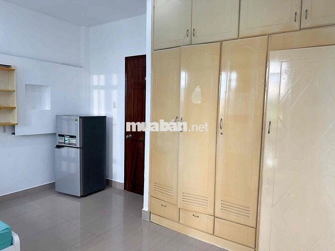 Phòng 30m2 ban công rộng yên tĩnh nội thất đủ Đặng Văn Ngữ Phú Nhuận
