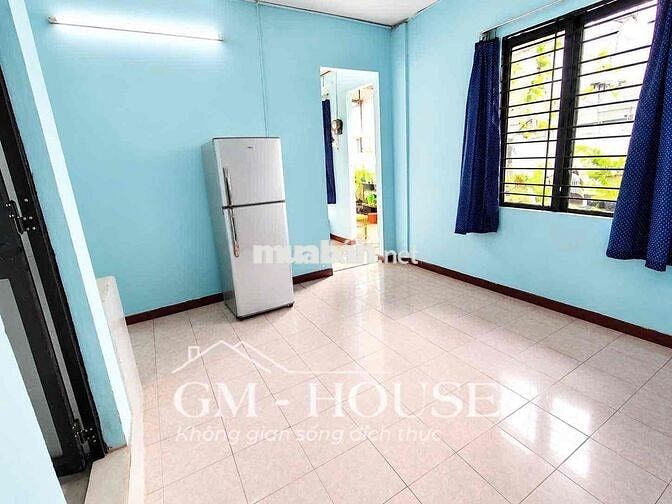 Phòng trên 40m2 ban công cửa sổ siêu thoáng ngay Lê Văn Sỹ Phú Nhuận