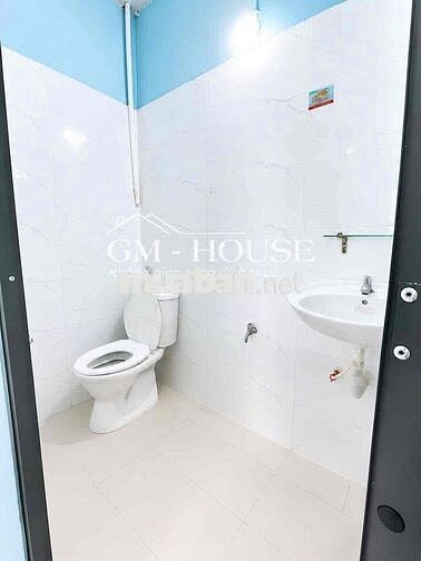 Phòng trên 40m2 ban công cửa sổ siêu thoáng ngay Lê Văn Sỹ Phú Nhuận