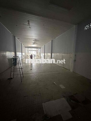 NHÀ KHO TRỐNG SUỐT [ 7 x 40] CÓ 3PHA,PHƯỜNG BHH A,BT