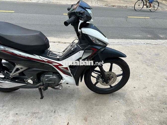 Honda Wave RSX Đen trắng 2018.Bánh mâm