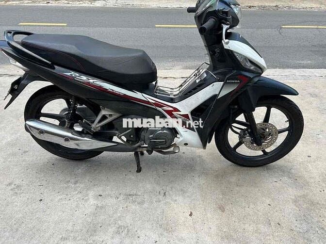 Honda Wave RSX Đen trắng 2018.Bánh mâm