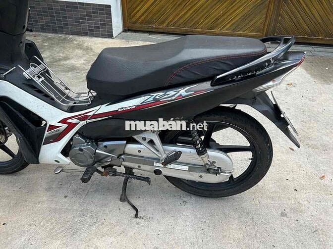 Honda Wave RSX Đen trắng 2018.Bánh mâm