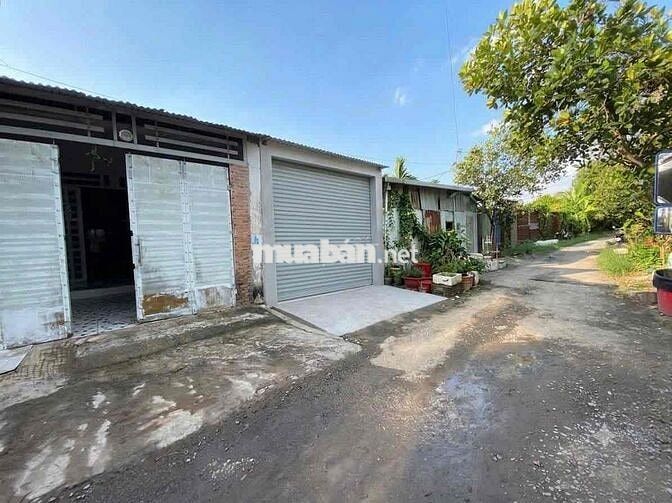 Cho thuê kho 80m2 đường 8m xe tải đậu thoải mái