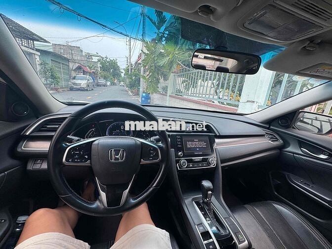 Honda Civic 2019 Trắng 5 chỗ Quận 9