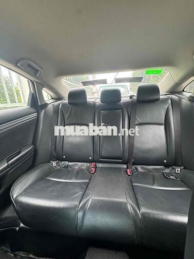 Honda Civic 2019 Trắng 5 chỗ Quận 9