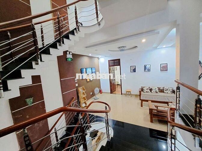 ☘️☘️NHÀ 3 TẦNG FULL NỘI THẤT, RỘNG RÃI KHU BIỂN PHẠM VĂN ĐỒNG