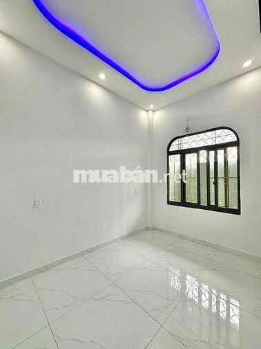 Nhà Gần Chợ Hưng Long 100m2 3PN 3Wc SHR Giá Rẻ Nhất Khu Vực
