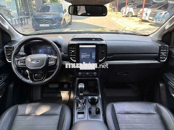 Ford Everest Sport 2024 Đen 52.000km