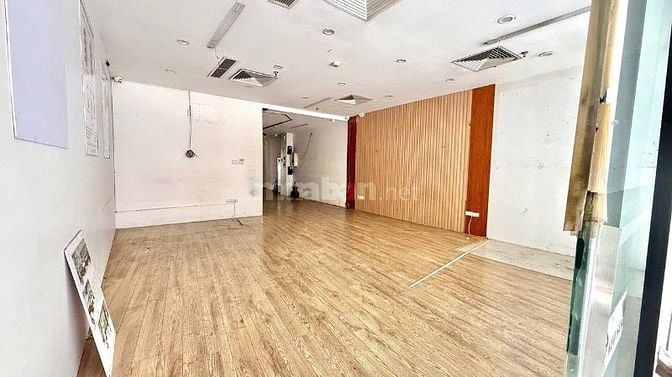 CHO THUÊ MẶT BẰNG KINH DOANH NẰM Ở VỊ TRÍ MẶT PHỐ KIM MĂ