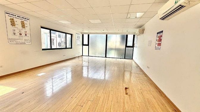 CHO THUÊ MẶT BẰNG KINH DOANH NẰM Ở VỊ TRÍ MẶT PHỐ KIM MĂ