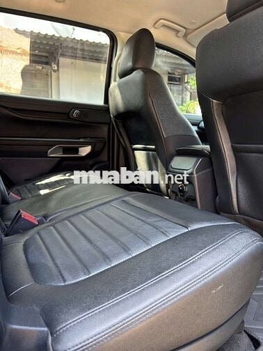 Ford Everest Sport 2024 Đen 52.000km