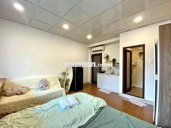 TRỐNG CĂN STUDIO CỬA SỔ TRỜI - NGAY VÒNG XOAY DÂN CHỦ - CMT8 Quận 3