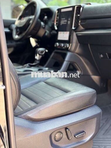 Ford Everest Sport 2024 Đen 52.000km