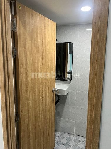 Bán nhà mới hẻm 122 Vĩnh Khánh giá rẻ