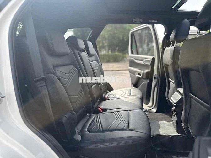 Ford Everest Titanium 4x4 Full Option 2025 Trắng