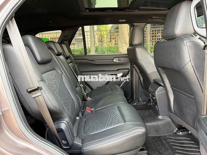 Ford Everest Titanium 4x2 2025 Nâu Diesel Tự động
