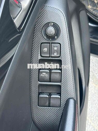 Mazda Mazda 3 2017 95000 km Đen