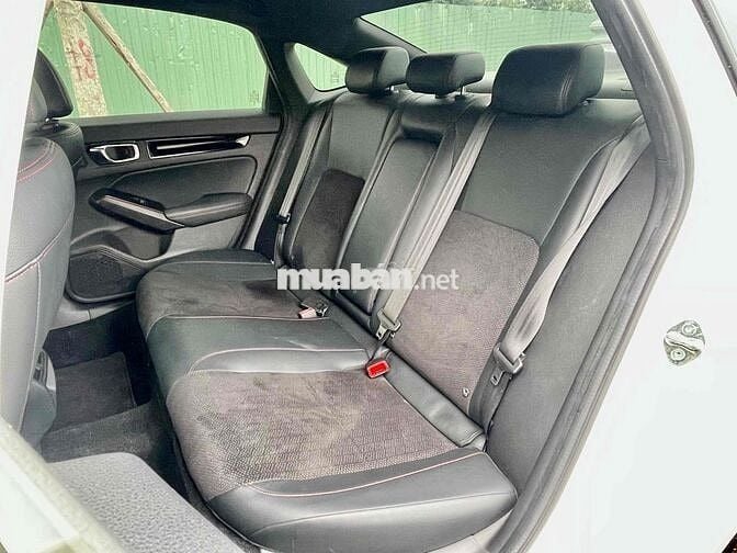 Honda Civic e:HEV RS 2024 Hybrid Trắng 6.500 km