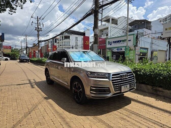 Audi Q7 2017 Vàng cát
