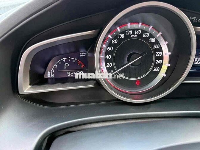 Mazda Mazda 3 2017 95000 km Đen