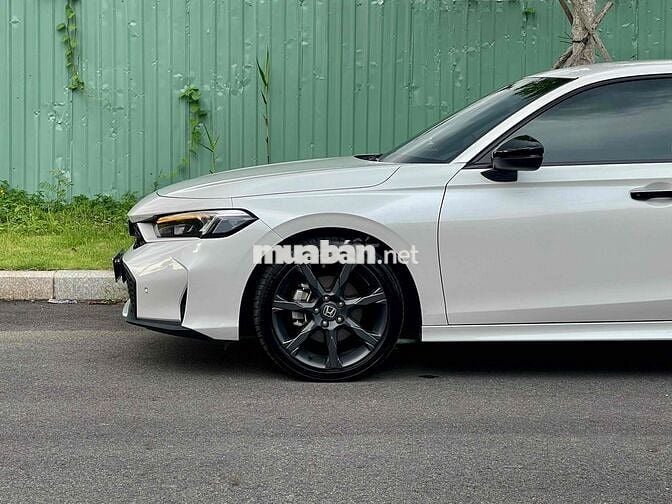 Honda Civic e:HEV RS 2024 Hybrid Trắng 6.500 km