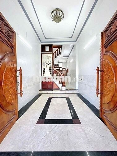 NHÀ ĐẸP NGAY NGÃ 3 GIÁ RẺ,THUẬN TIỆN ĐỊNH CƯ KINH DOANH TẠI NHÀ