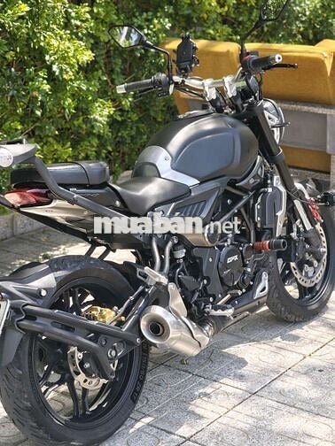 GPX Mad300 2022 Đen lốp Michelin Road 6