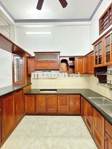 NHÀ ĐẸP NGAY NGÃ 3 GIÁ RẺ,THUẬN TIỆN ĐỊNH CƯ KINH DOANH TẠI NHÀ