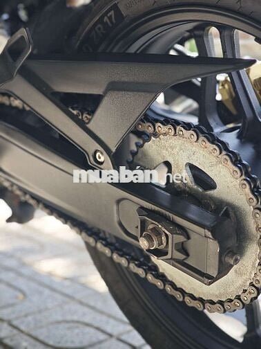 GPX Mad300 2022 Đen lốp Michelin Road 6