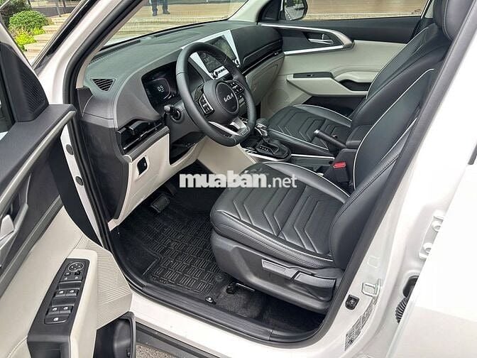 KIA Carens 1.5G Luxury 2026 + Giảm giá