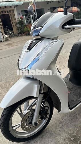 Honda SH 160 2023 Trắng đen ( hỗ trợ góp )