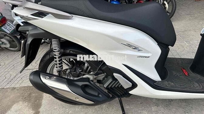 Honda SH 160 2023 Trắng đen ( hỗ trợ góp )