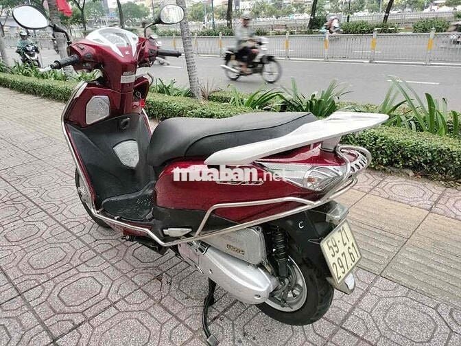 Honda Lead 125 màu Đỏ