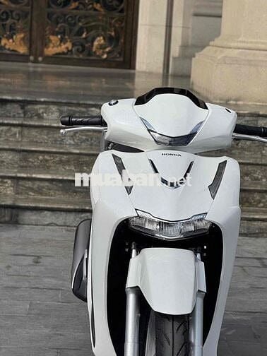 Honda SH 2026 Trắng Nhập khẩu 300km