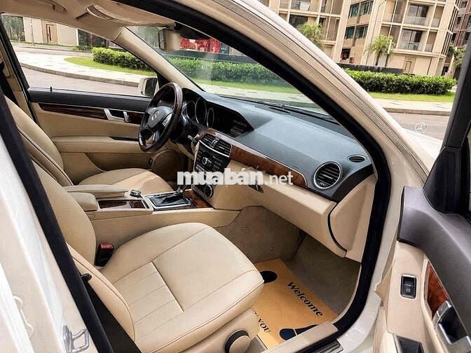 Mercedes C250 2011 mẫu mới máy siêu đẹp ghế nappa