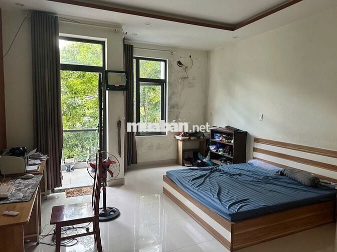 Cho thuê nhà mặt phố Huỳnh Ngọc Đủ, Hòa Xuân, Cẩm Lệ - 3 tầng giá tốt