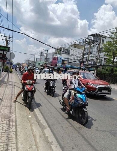 Cho thuê nhà Mặt Tiền Quốc Lộ 50 gần Bình Hưng 22x30m làm siêu thị