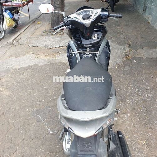 Honda Air Blade Đầu bò 2012 Đen Bạc giá rẻ hssv