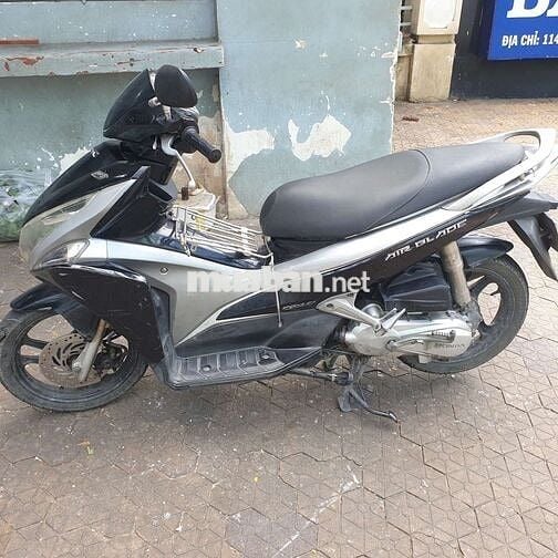 Honda Air Blade Đầu bò 2012 Đen Bạc giá rẻ hssv