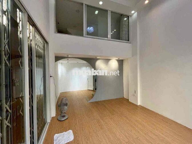 HAI MẶT TIỀN LÔ GÓC  KINH DOANH ĐỈNH HẺM XE TẢI SÁT CHỢ PHẠM VĂN HAI T