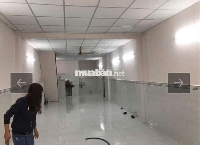 Chủ Gấp Bán Gấp Căn Nhà Lạc Long Quân Tân Bình 65m2 hẻm Xe Hơi giá 6 T