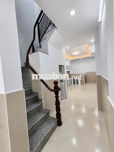 🏡 Nhà Quận 5 - Diện tích 44 m2 - hẻm xe ba gác - sát mặt tiền - chỉ hơ