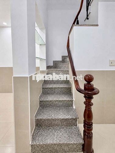 🏡 Nhà Quận 5 - Diện tích 44 m2 - hẻm xe ba gác - sát mặt tiền - chỉ hơ