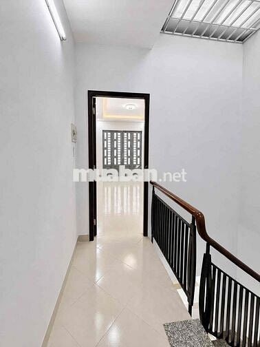 🏡 Nhà Quận 5 - Diện tích 44 m2 - hẻm xe ba gác - sát mặt tiền - chỉ hơ
