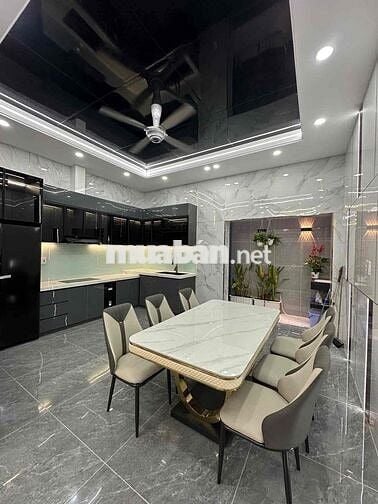 BÁN NHÀ 5 TẦNG 5 PN - DT 65M2 - VỊ TRÍ SÁT MT NGUYỄN THỊ KIỂU Q12