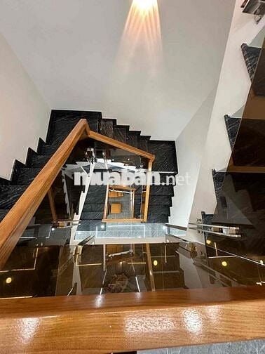 BÁN NHÀ 5 TẦNG 5 PN - DT 65M2 - VỊ TRÍ SÁT MT NGUYỄN THỊ KIỂU Q12