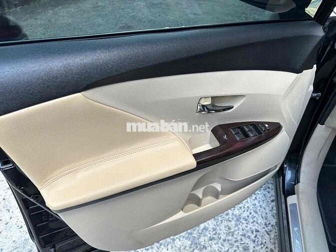 Toyota Venza 2009 2.7 bản full màu Đen