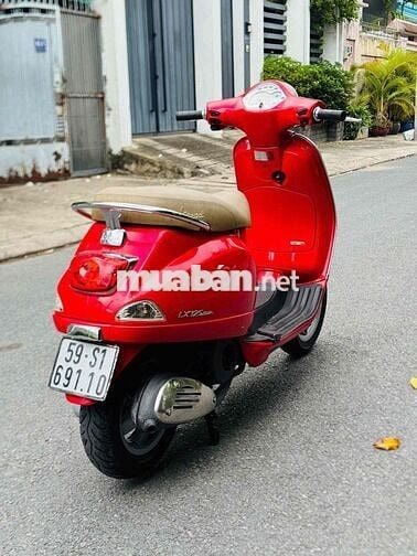 Piaggio Vespa LX125 2015 3VAN PHUN XĂNG FI Đỏ 90%