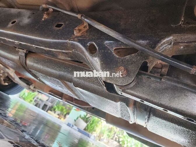 Toyota Innova 2.0E 2013 Bạc